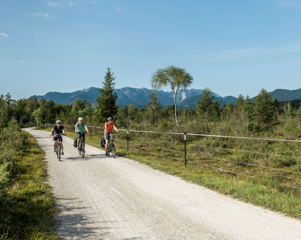 Fahrradfahrer auf dem Isarweg
